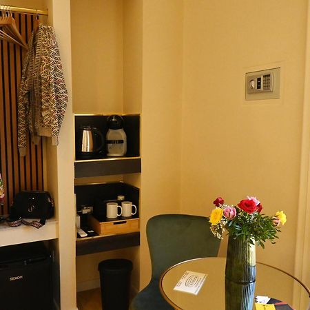 Bed and Breakfast Ta-49 Bed E Breakfast à Naples Extérieur photo