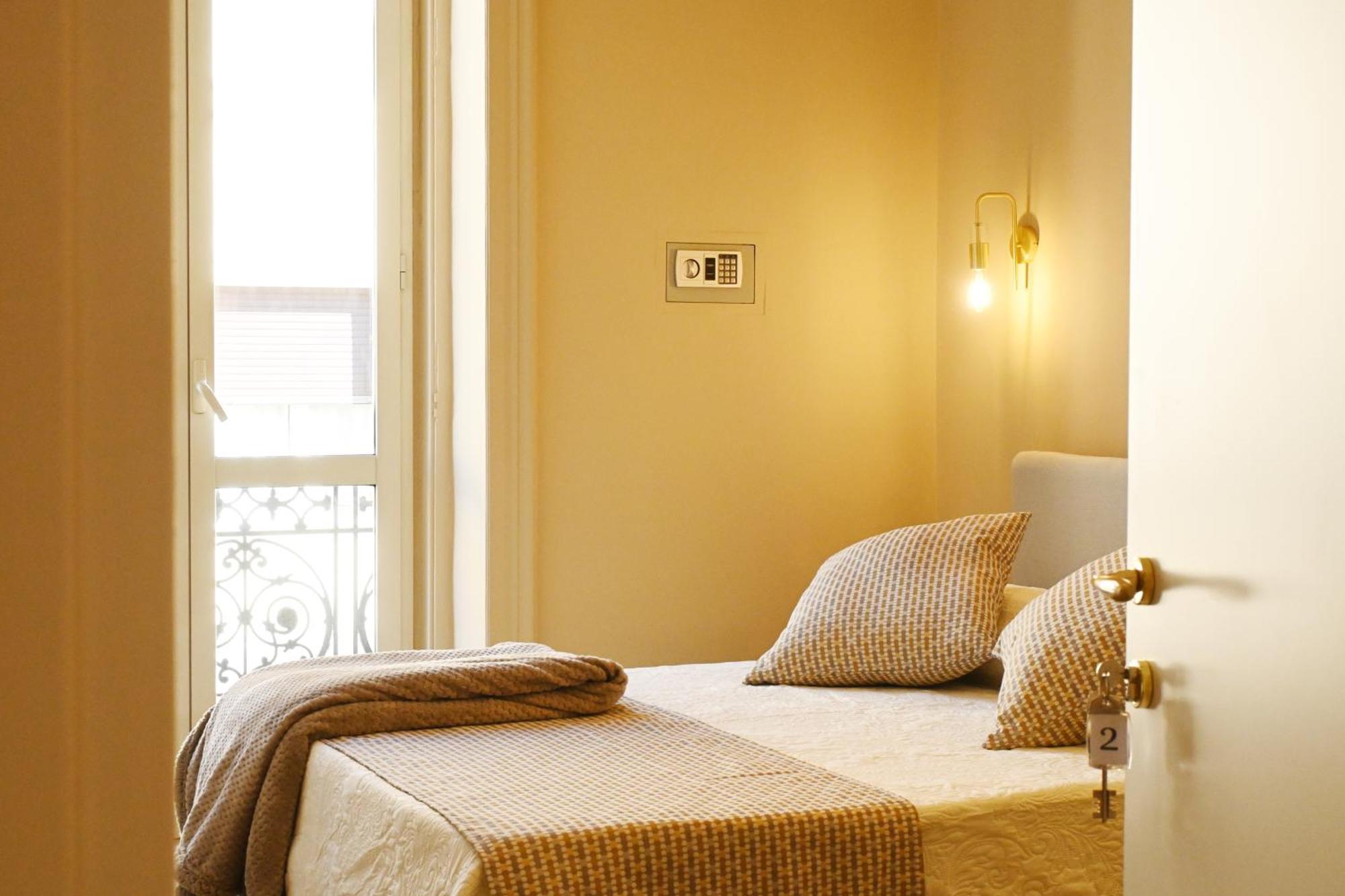 Bed and Breakfast Ta-49 Bed E Breakfast à Naples Extérieur photo